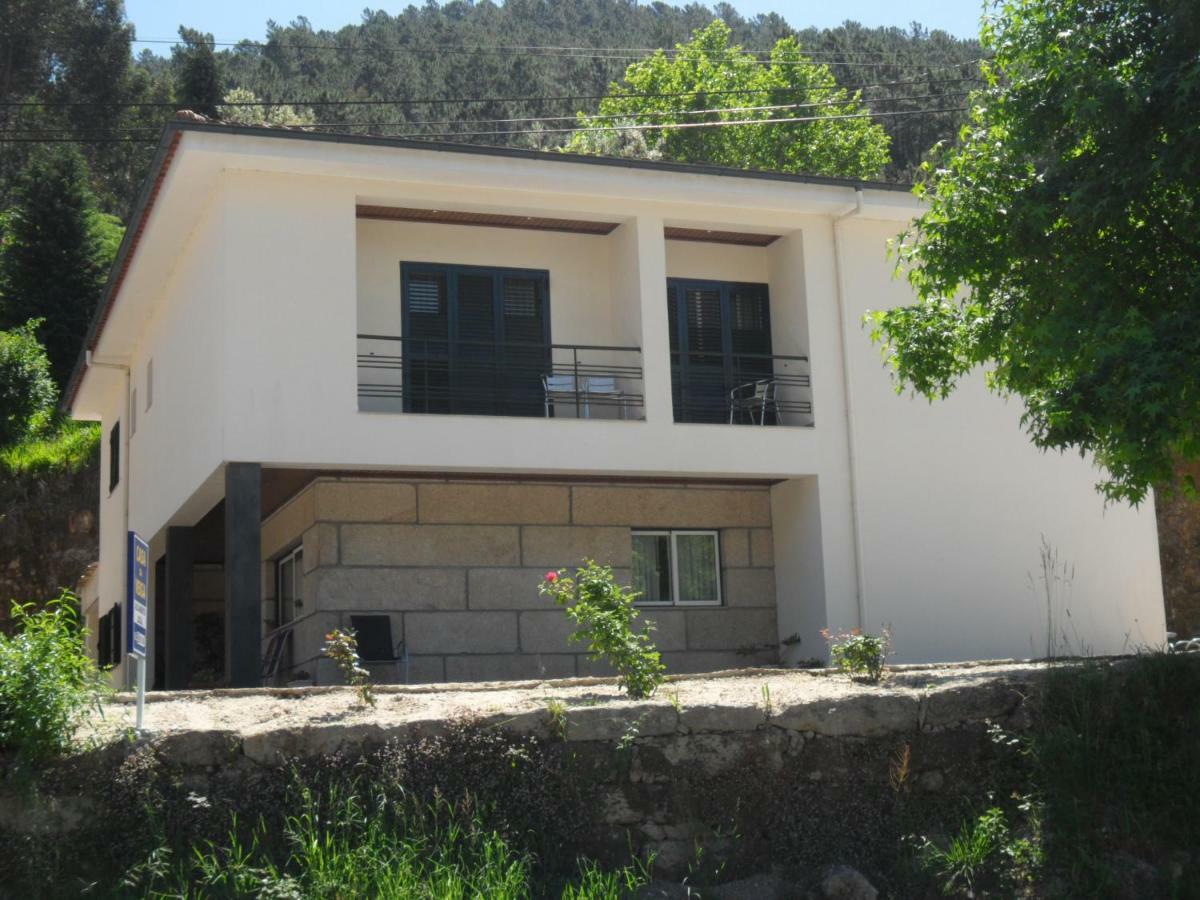 Hotel Casa Da Veiga à Gerês Extérieur photo